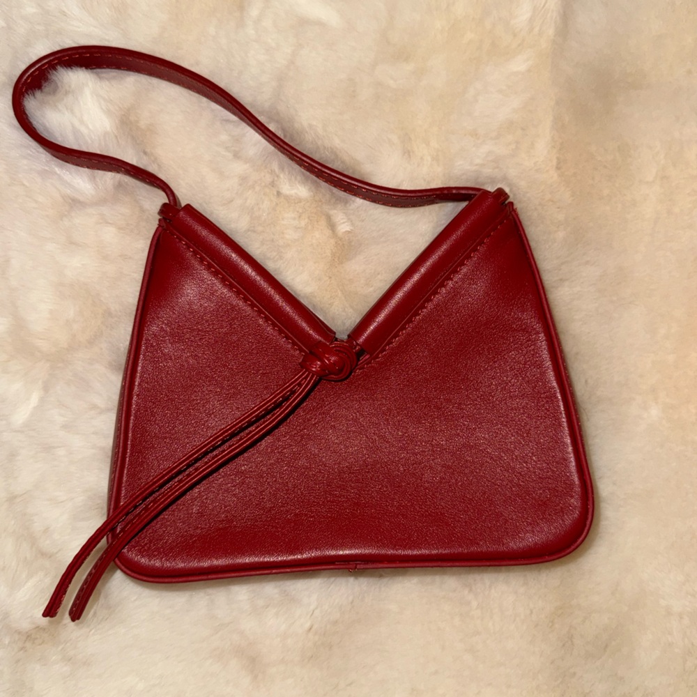 NWOT Reformation Mini Chiara Shoulder Bag *Sold out everywhere* - Picture 7 of 8